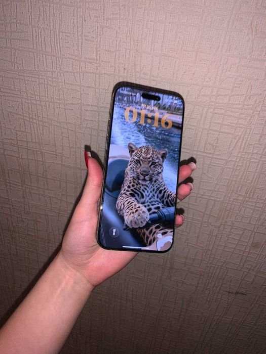 Iphone 16 pro max 256gb. Natural Titanium