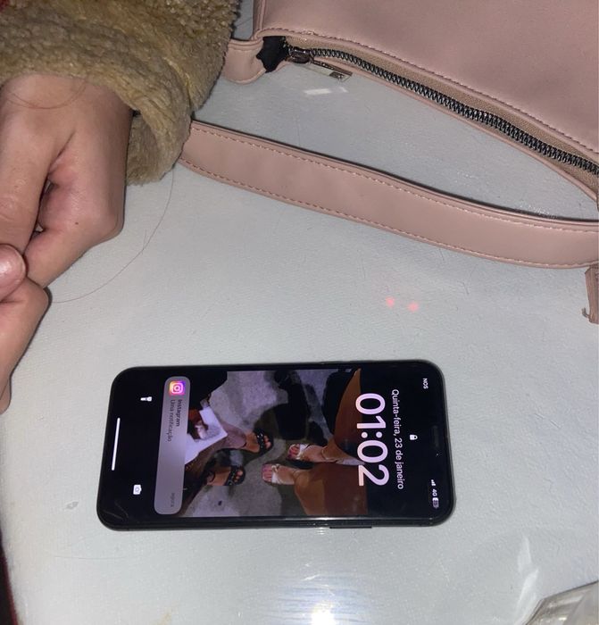 IPHONE XS 64GB bom estado
