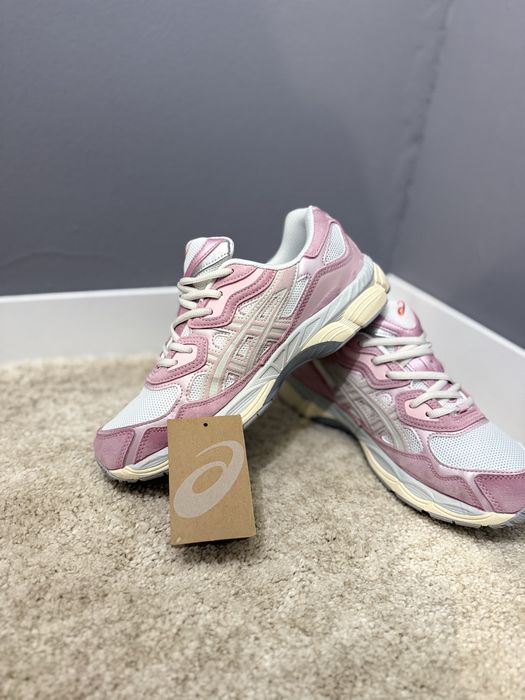 Asics Gel NYC Rosa