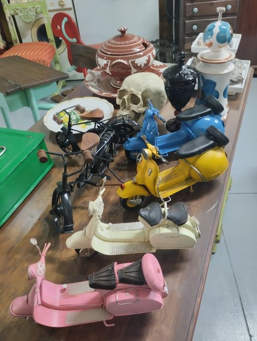 Várias peças decorativas