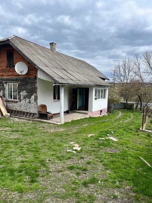 Продаж будинку біля Тернополя