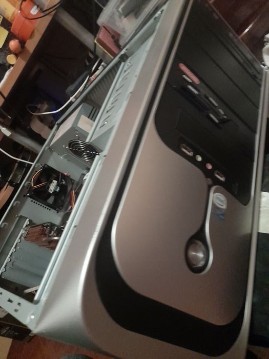 Vendo PC torre bom estado