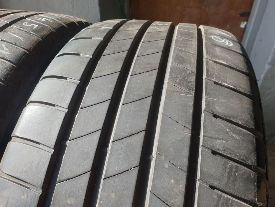 Opony letnie Bridgestone Turanza T005.  255/45R18.