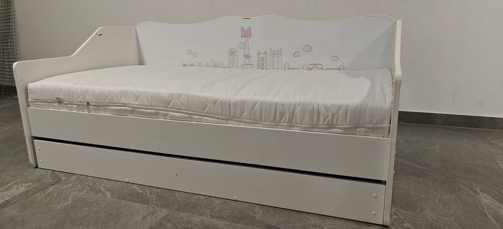 Łóżko dziecięce Minnie Mouse, 85x160 cm. z materacem  kokos.