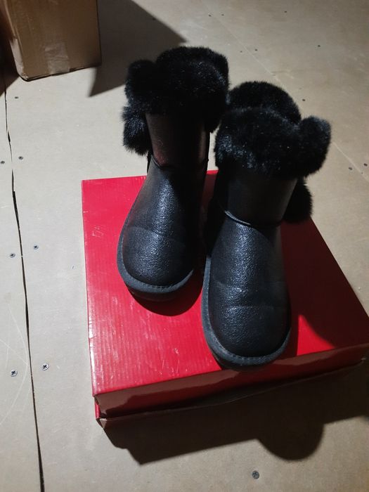 Продам Угги Зимние