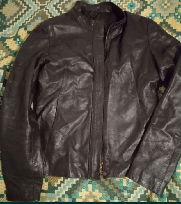 Куртка шкіряна жіноча