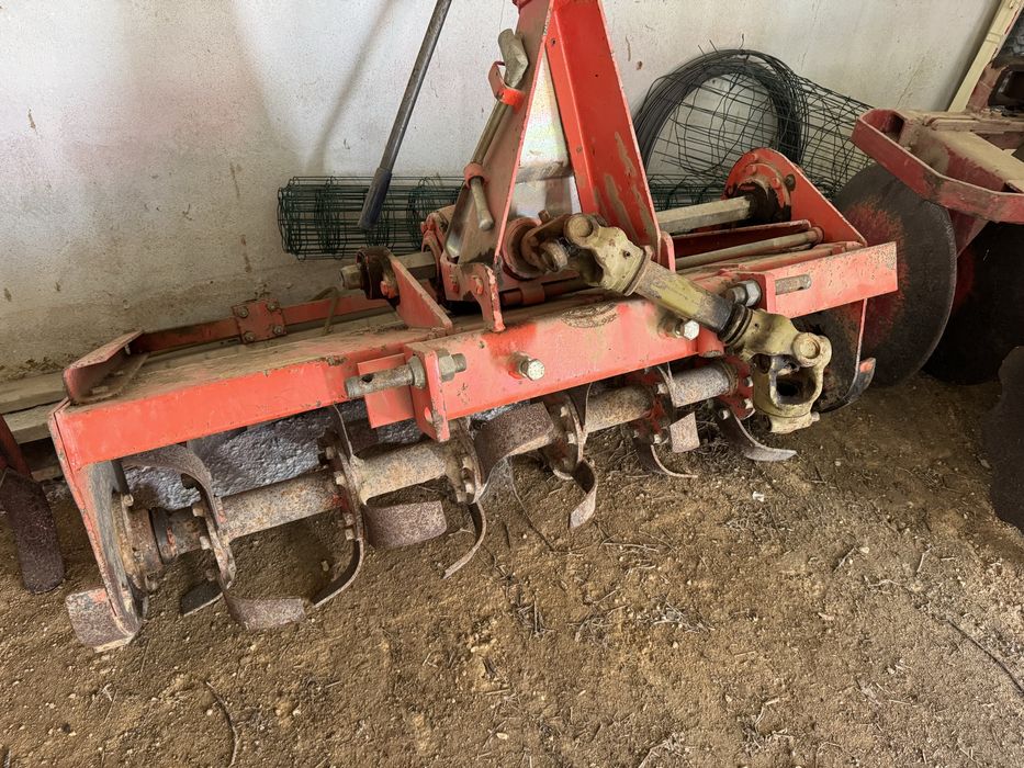 Escarificador e Frese para trator