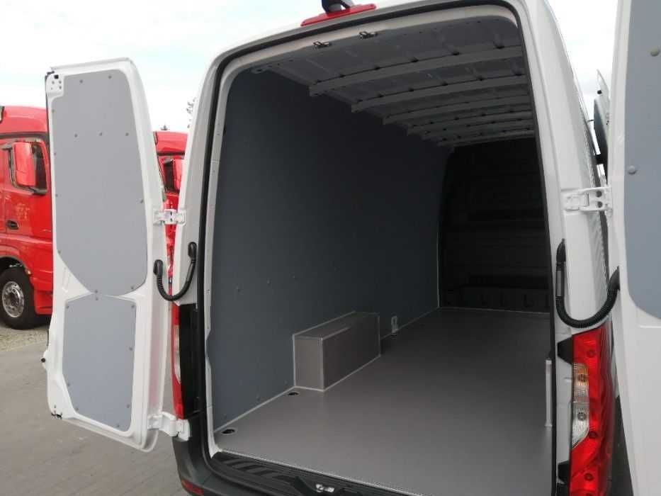 Mercedes Sprinter L3H2 Komfortowa zabudowa PCV auta dostawczego