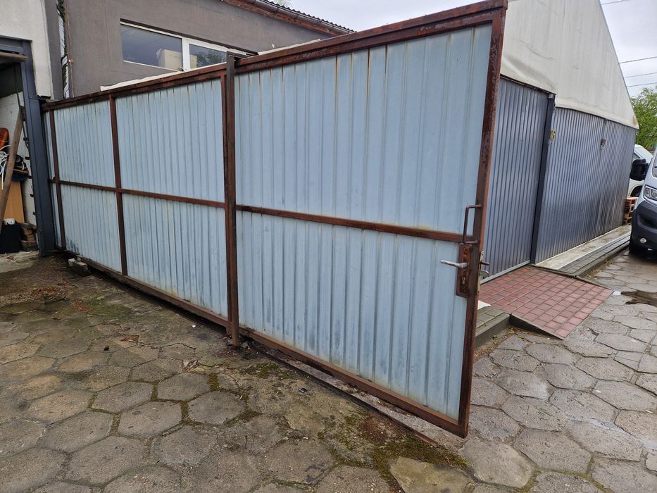 Sprzedam ogrodzenie wys.2m