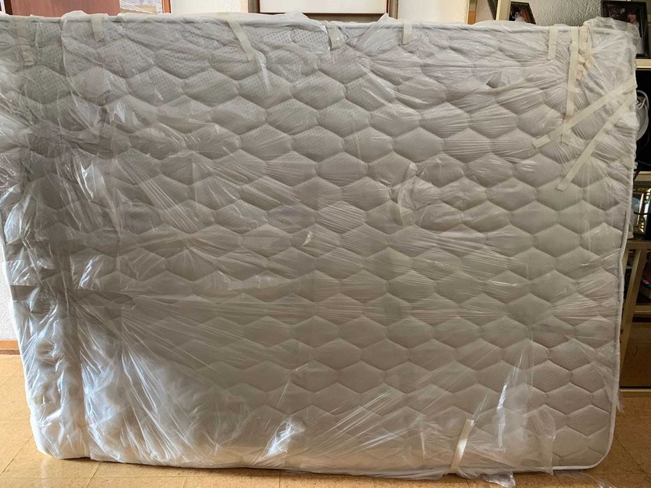 Conjunto cama + 2 mesas cabeceira Vintage e colchão Pikolin NOVO