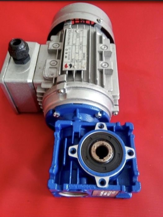 Продам Мотор Редуктор фирмы Motovario