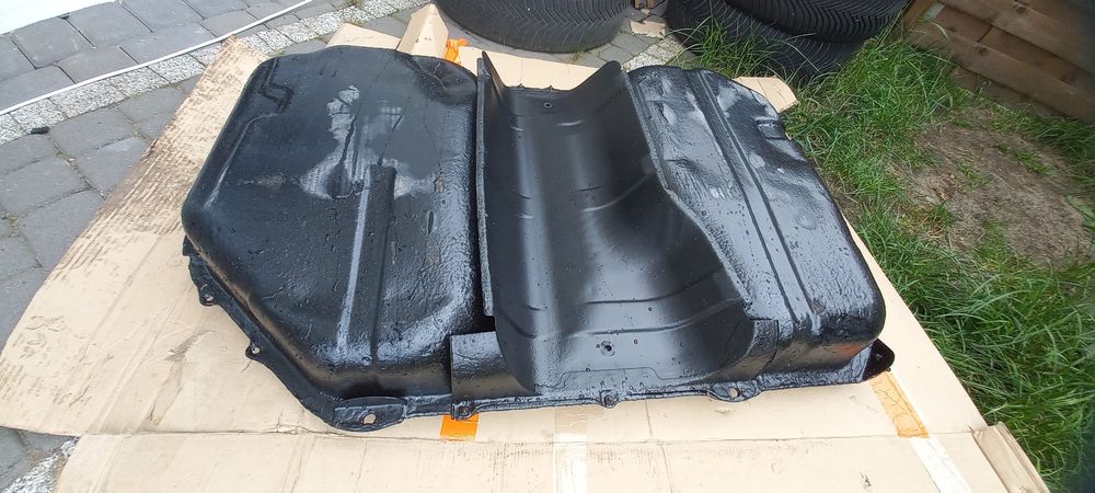 Zbiornik paliwa Mitsubishi Grandis diesel