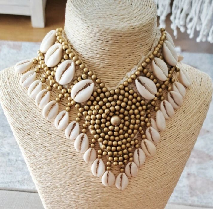 Colar de Búzios/ Choker