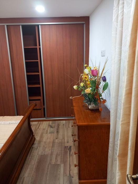 Arrenda_se casa T2