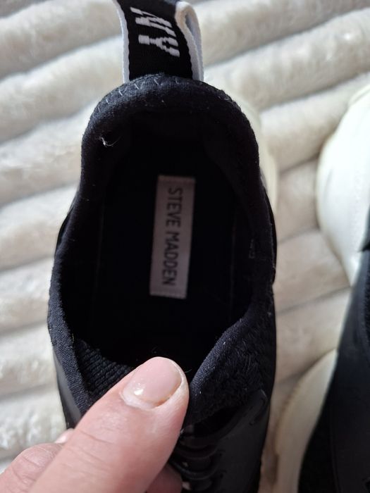 Czarny sneakersy Steve Madden