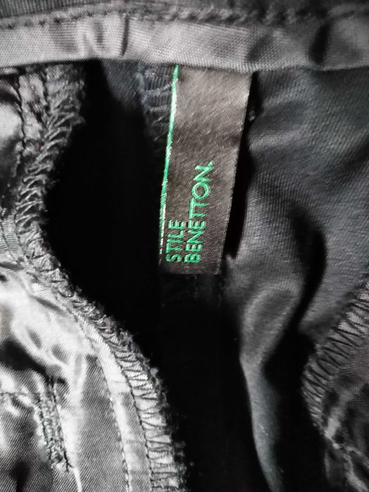 Nowe, czarne spodnie " Benetton " roz. S