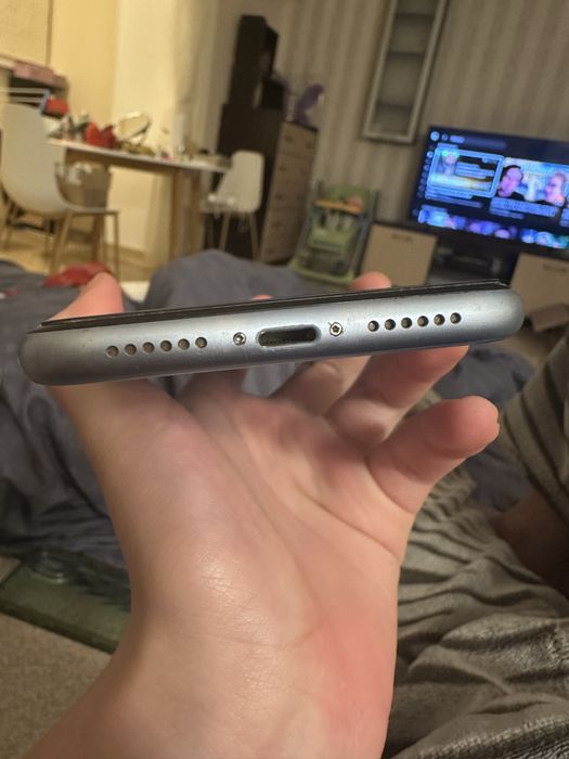 продам айфон хр