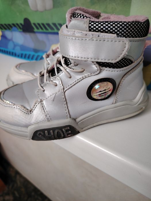 Подам ботинки (весна/осень)