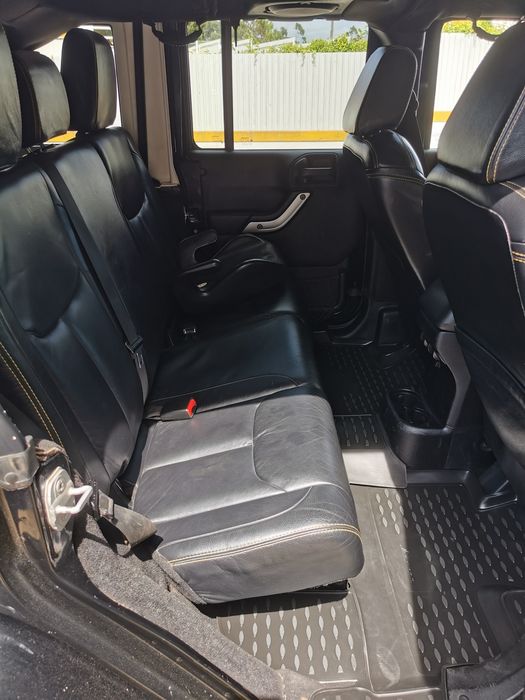 JEEP WRANGLER JK 2.8 CRD 200 cv versão Sahara 11/2014