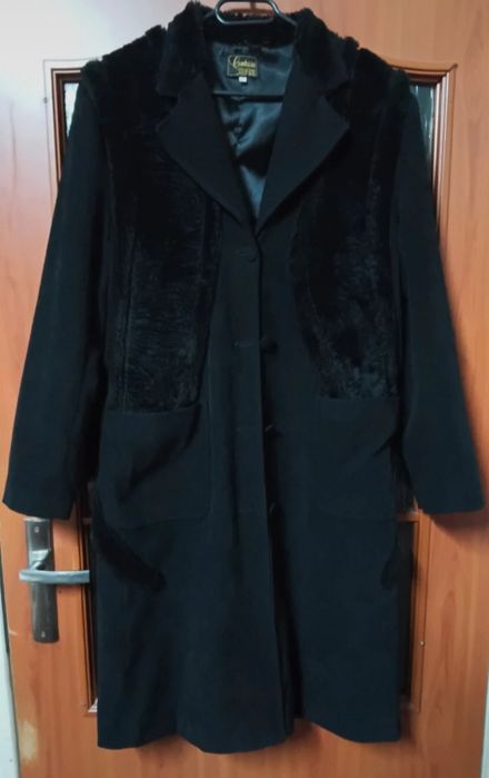 Płaszcz kurtka długa okrycie wierzchnie klasycznysztucznefutro Contesa
