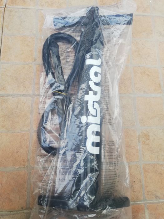 Vendo prancha  Sup Mistral 10,6