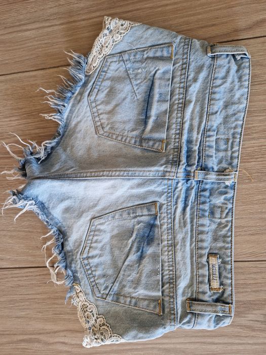 Spodenki jeansowe 38