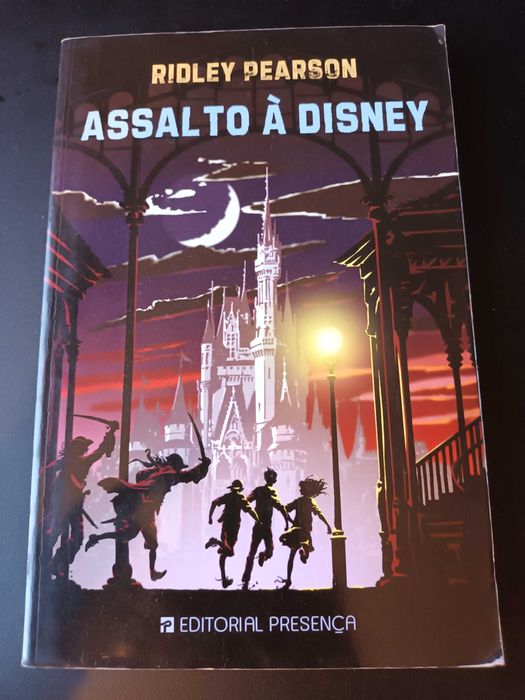 "Assalto à Disney" por Ridley Pearson