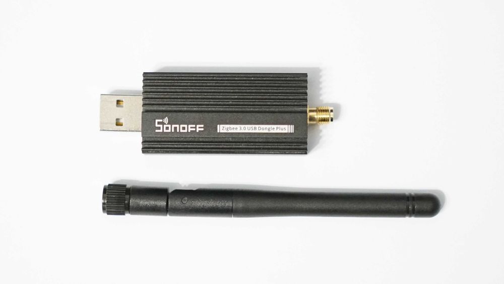Sonoff ZBDongle Plus-E ZigBee - ptaki latają kluczem, pszczoły zygzakiem