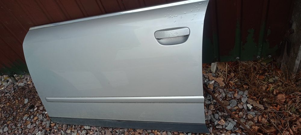 Drzwi prawy przód Audi A4 B6, kod lakieru LY7W