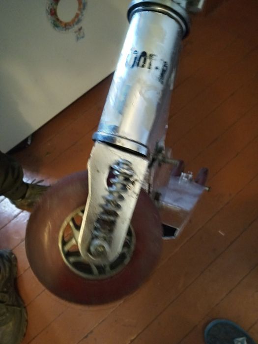 Продам самокат детячий