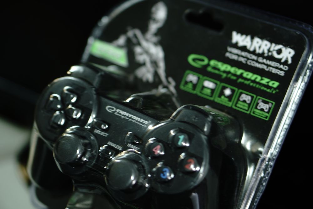 Pad Esperanza Warrior GX300 PC wibracje USB bezprzewodowy gamepad