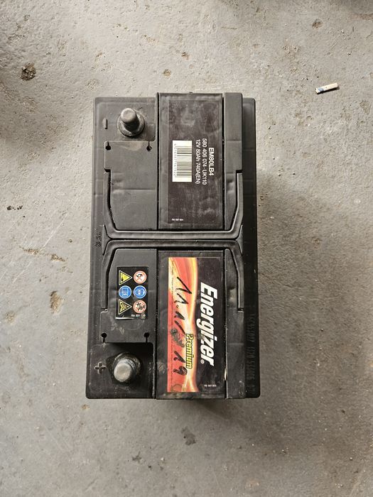 Akumulator 80ah 740a 12v Do Samochodu Bateria Auta Energizer Premium  prądu prądowy Super Stan Sprawny