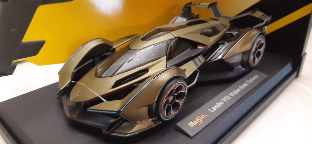1/18 Lamborghini Vision V12 vd - Maisto