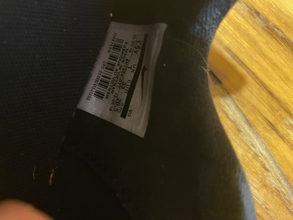 Buty piłkarskie Nike Mercurial rozm. 33 hala