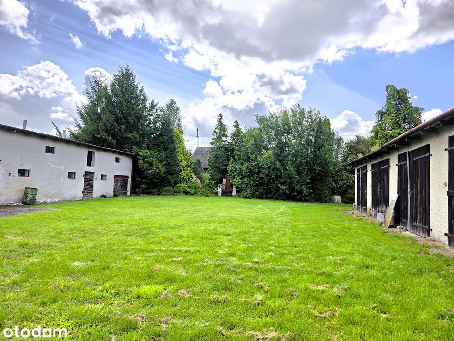 Duża Działka | Dom | Budynki