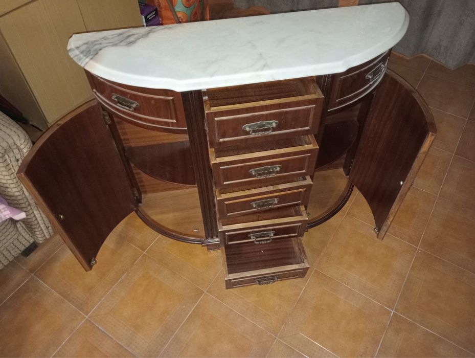 Aparador madeira com pedra mármore