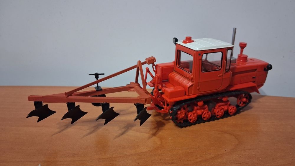 Трактор,МТЗ,ЮМЗ,Т 40,дт 75,т 150к,1 43,СССР,трактора,деагостини,плуг