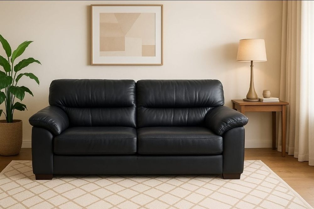 Sofá 3 lugares  em  pele