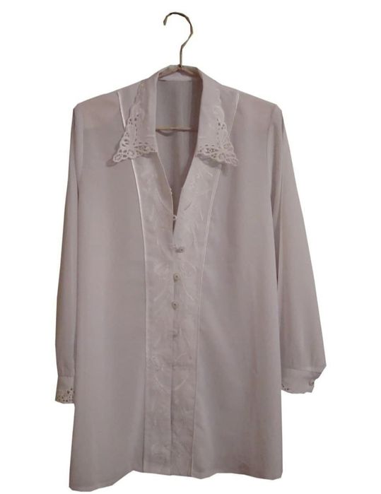 Белая, вольная блузка