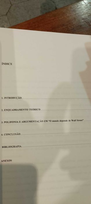Análise de Estratégias Argumentativas na Estruturação Discursiva
