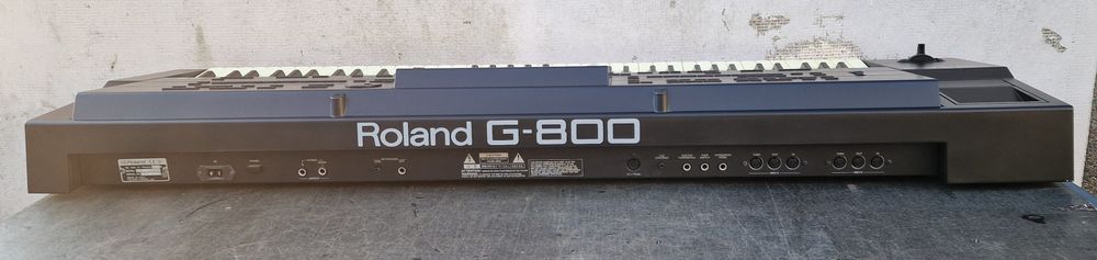 Keyboard Roland G-800 top