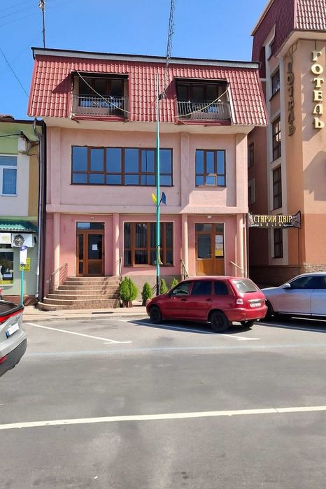 Оренда торгових приміщень в самомому центрі Надвірної!!! Чорновола 9а