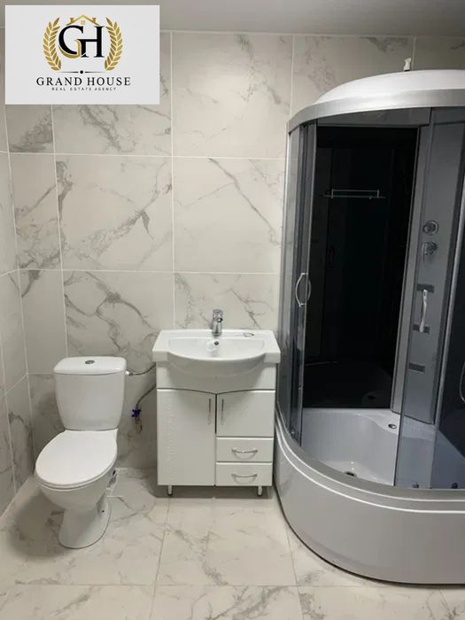 Продам таунхаус 85 м² з новим ремонтом.
