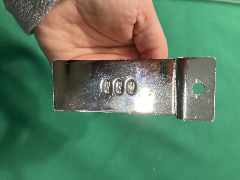 93 Ganchos para expositores de loja