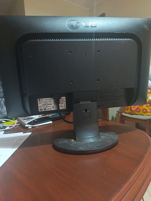 LG Flatron 19 polegadas