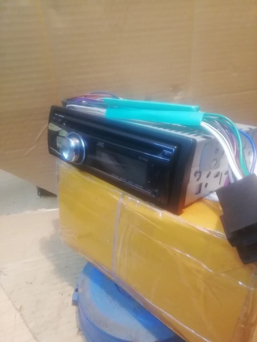 Автомагнитола JVC KD-R426 в доброму стані продам