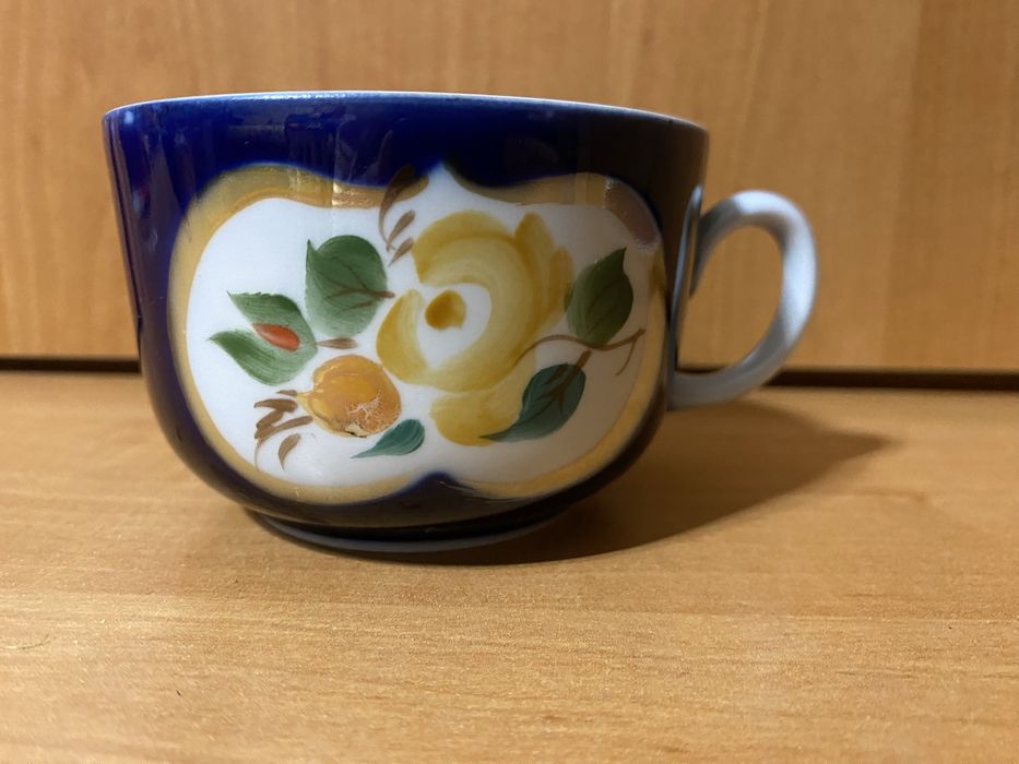 Чашка с блюдцем синяя