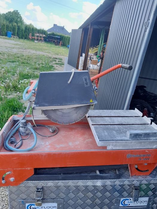 Piła do kostki brukowej Husqvarna TS 300E – przecinarka wodna 230V