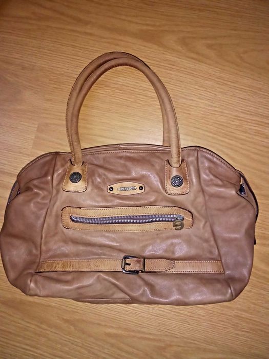 Mala senhora Elenco- negociavel