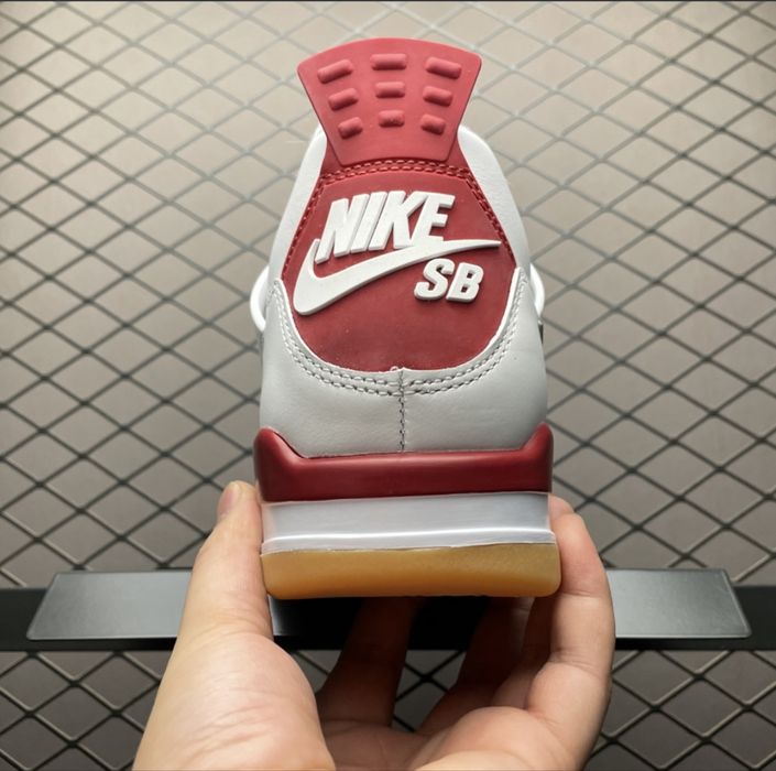 Nike jordan 4.